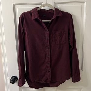 Uniqlo XS maroon button down shirt